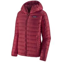 Women's active outdoor synthetic and down jackets, vests.  Goose down, synthetic insulation.  Midlayer, outerlayer.  Camping, Hiking and Travel.  The North Face, Patagonia.