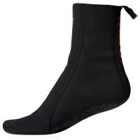 A warm, close-fitting neoprene sock for cool-weather paddling.  Close-fitting for wear under sandals and shoes.