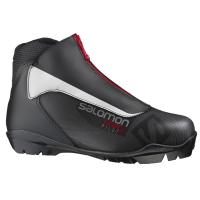 A simple design can be the best solution. The Escape 5 Pilot leisure touring boot delivers Salomon's renown fit, with a protective lace cover.